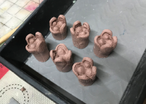 Tardigrade hand mold