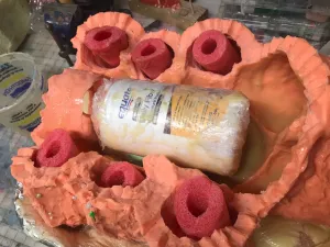 Body casting with hollow center